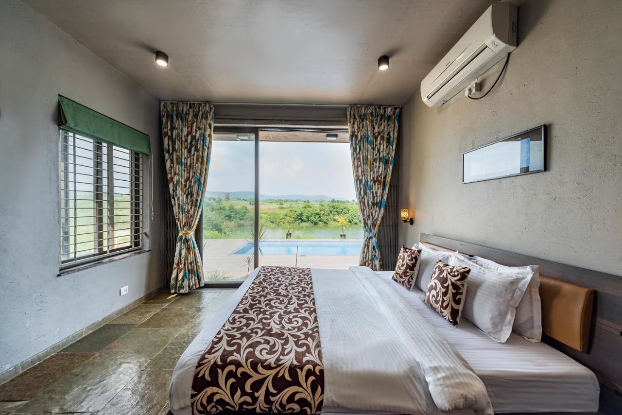 Saffronstays Rose Vineyard By The Lake, ナーシク エクステリア 写真